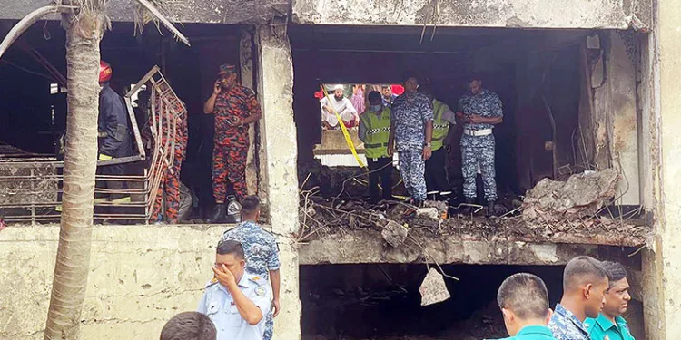 Bangladeş’te uçak kazası: 27 ölü