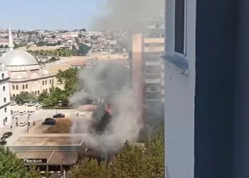 Bursa’da şehrin merkezindeki alevler korku yaşattı