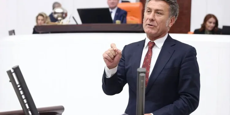 “AKP gitmeden Türkiye’ye rahat yok”