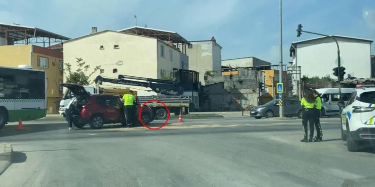 Osmangazi’de kaza paniği: Neyse ki kimse yaralanmadı
