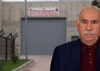 DEM Parti heyeti İmralı’ya gitti