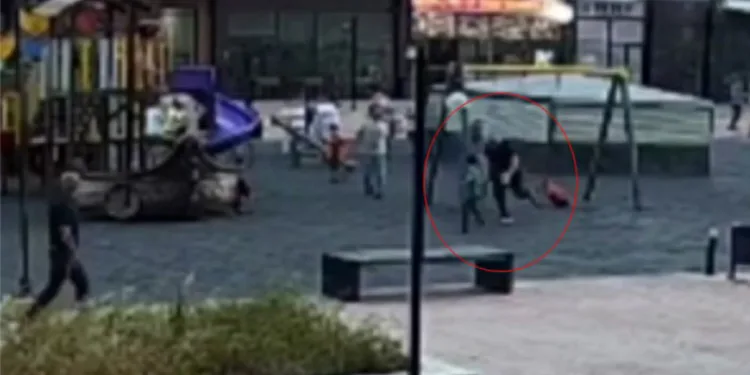 Bursa’da parkta oynayan çocukları yerden yere vuran şahıs serbest kaldı