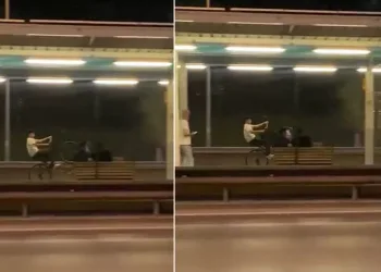 Bursa’da metro istasyonunda tek teker üzerinde bisiklet sürdü