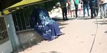 Durakta servis bekleyen işçi kalp krizi sonucu öldü