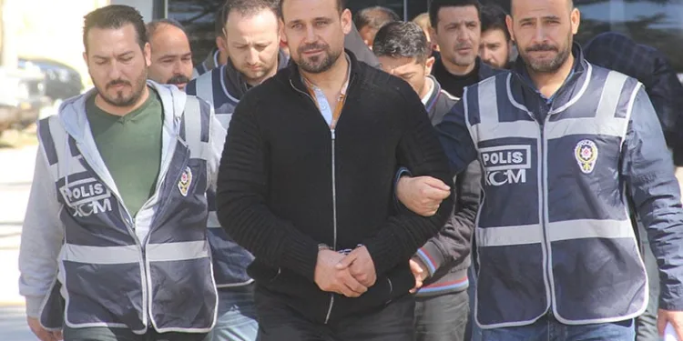 Sahte diploma çetesi lideri aynı suçtan gözaltına alınmış