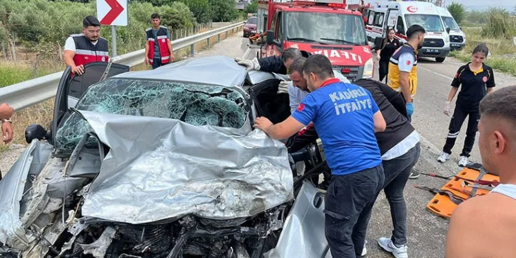 Osmaniye’de otomobiller kafa kafaya çarpıştı: 1 ölü