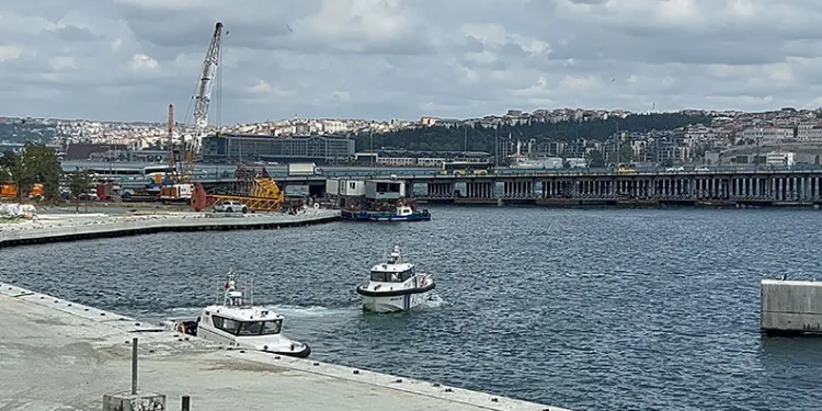 Denize atlayan adamın cansız bedeni çıkarıldı