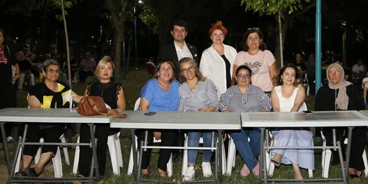 Ataevler Mahallesi’nde renkli gece