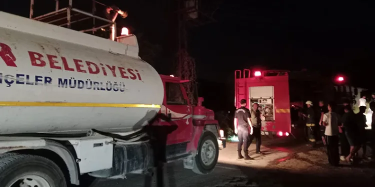 Ayvacık açıklarında 18’i çocuk 32 düzensiz göçmen yakalandı