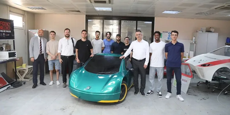BTÜ öğrencileri elektrikli ve hidrojenli araçlar üretiyor