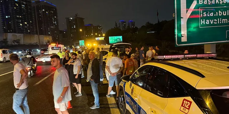 İstanbul’da 16 araç birbirine girdi