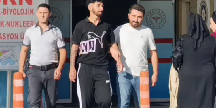 Buzdolabında uyuşturucu saklayan uyuşturucu taciri tutuklandı