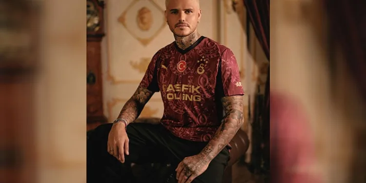 Galatasaray alternatif formasını tanıttı