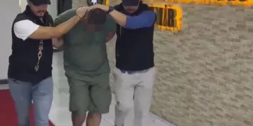 İzmir’de yaşlı çift evlerinde ölü bulundu