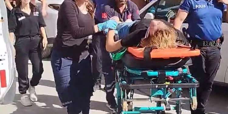 Kafenin birinci katından atlayan kadın ağır yaralandı
