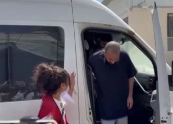 İsrail 6 Filistinliyi serbest bıraktı