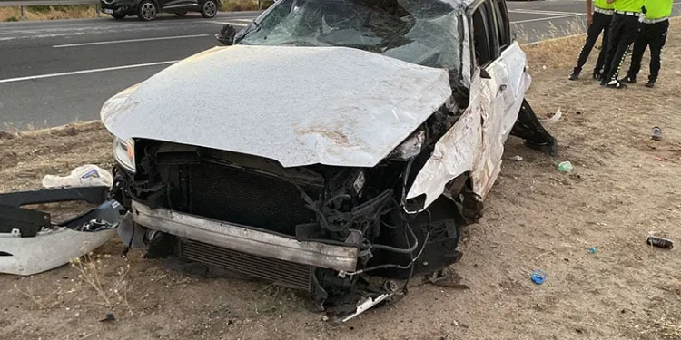 Aksaray’da otomobil takla attı: 2 ölü