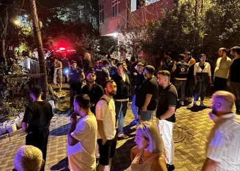 İstanbul’da kadın cinayeti: Sokakta satırla katletti