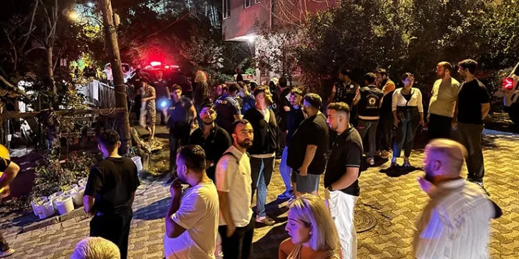 İstanbul’da kadın cinayeti: Sokakta satırla katletti