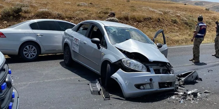 Muş’ta feci kaza: 7 yaralı
