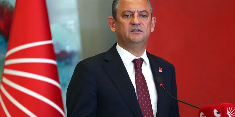 Özlem Çerçioğlu, Özgür Özel’i mahkemeye verdi