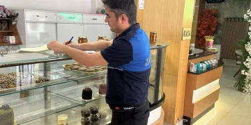 Zabıtadan pastane, tatlıcı ve dondurmacılara denetim