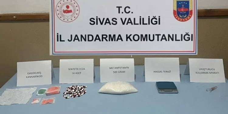 Sivas’ın 2 ilçesinde uyuşturucu operasyonu: 1 kişi tutuklandı