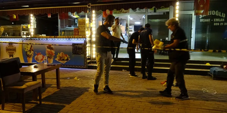 Pastanede kavga: 3 ölü