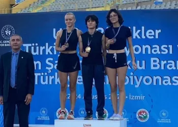 Belediyesporlu Beyzanur Türkiye Şampiyonu Oldu