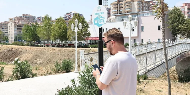 Nilüfer Belediyesi ücretsiz internet noktalarını artırıyor