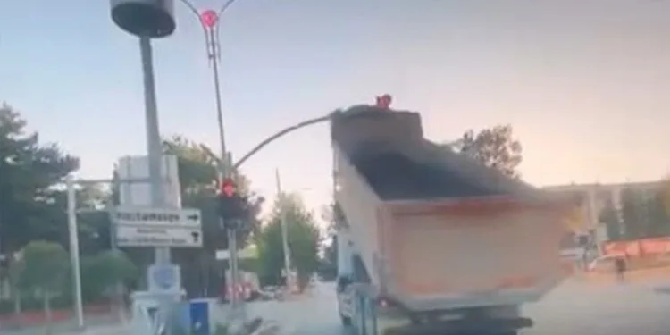 İsrailli emekli ve yedek savaş uçağı pilotları Gazze’nin işgaline yönelik planı protesto etti