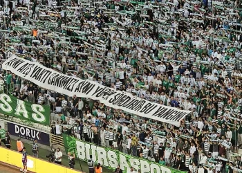 Bursaspor Eskişehirspor maçında orman şehitleri anıldı