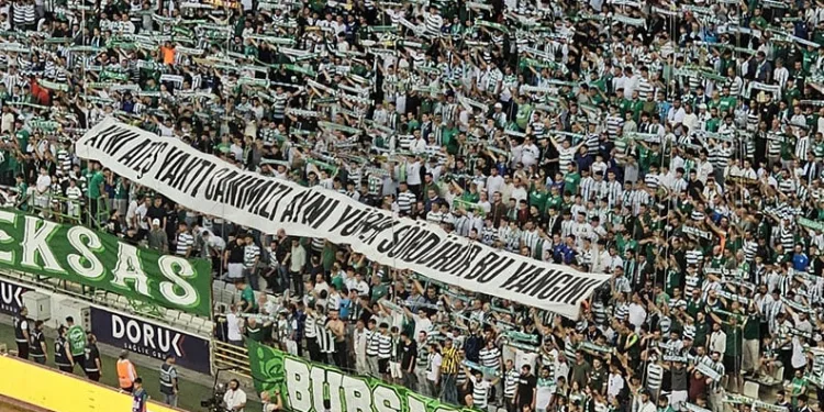 Bursaspor Eskişehirspor maçında orman şehitleri anıldı