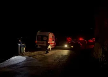 Adana’da otomobil uçuruma yuvarlandı: 5 ölü