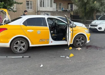 Boşanma aşamasındaki eşine kurşun yağdırdı