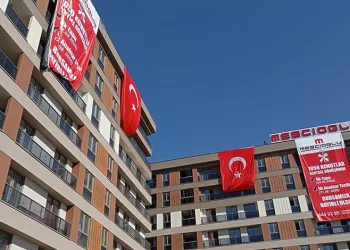 Büyük dönüşümde ilk anahtarlar teslim edildi