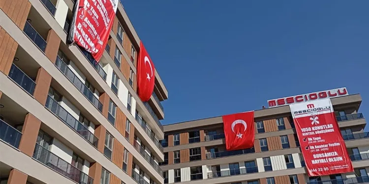 Büyük dönüşümde ilk anahtarlar teslim edildi