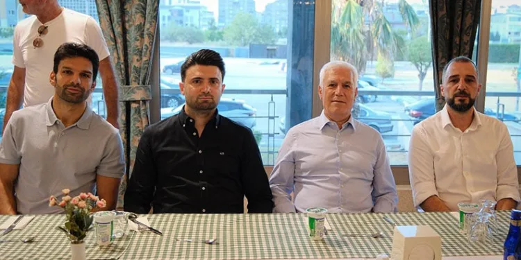 Mustafa Bozbey’den Bursaspor’a ziyaret