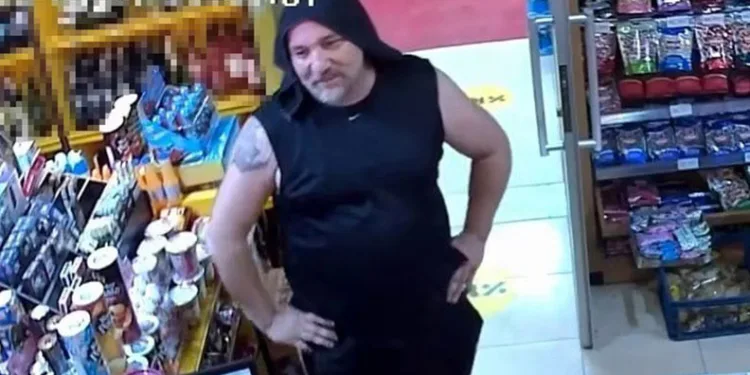 Gülerken bir anda yere yığıldı, hayatını kaybetti