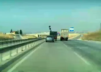 Bursa’da babasının kullandığı traktörün önüne atlayan çocuk ağır yaralandı