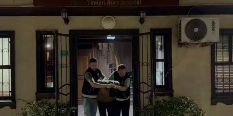 Bursa’da 41 yıl hapis cezası olan katil zanlısı yakalandı