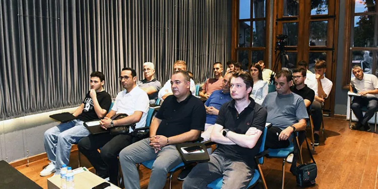 Osmangazi’de gençler girişimcilik yolculuğuna ilhamla başladı
