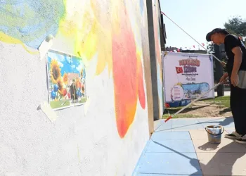 Renklerin izinde duvar resimleri festivali başladı