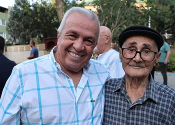 Şadi Özdemir, Akçalar Mahallesi’nde vatandaşlarla buluştu