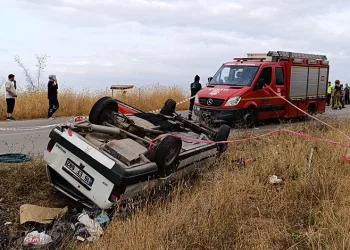 Bursa’da takla atan otomobilin sürücüsü hayatını kaybetti