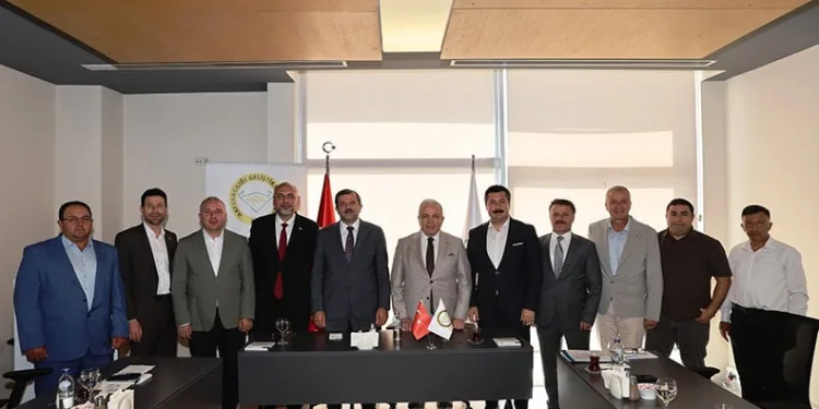 İnegöl’de zabıta çiçekçileri mercek altına aldı