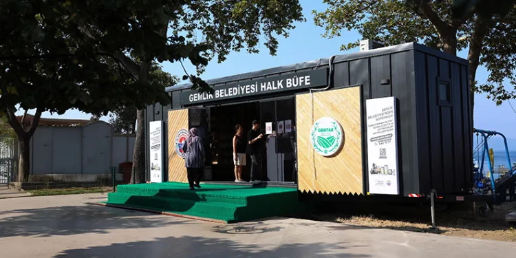 Gemlik Belediyesi’nden Kumlaya halk büfe