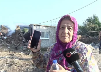 Yangından geriye bir kimliği, bir de telefonu kaldı