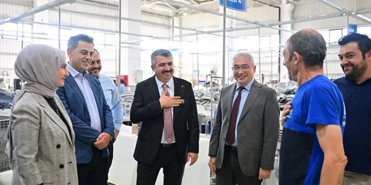 Yıldırım Belediyesi, 87 Özel gereksinimli bireyi istihdama kazandırdı