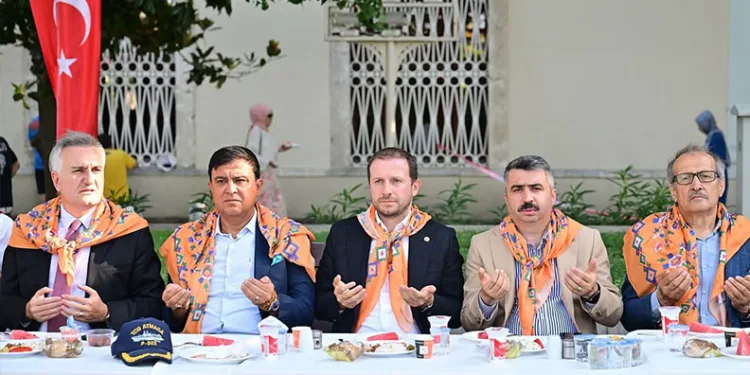 Bin hektar ormanlık alanla 600 milyon lira da kül oluyor